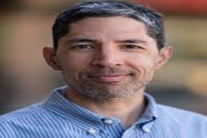 صورة المؤلف ديمون زهاراديس